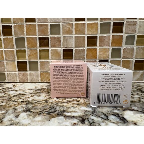 Charlotte Tilbury Magic Cream & Collagen Facial Oil - Picture 4 of 5